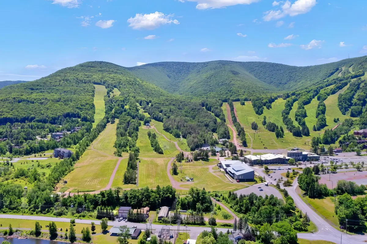 Wander Hunter Mountain Vista #31