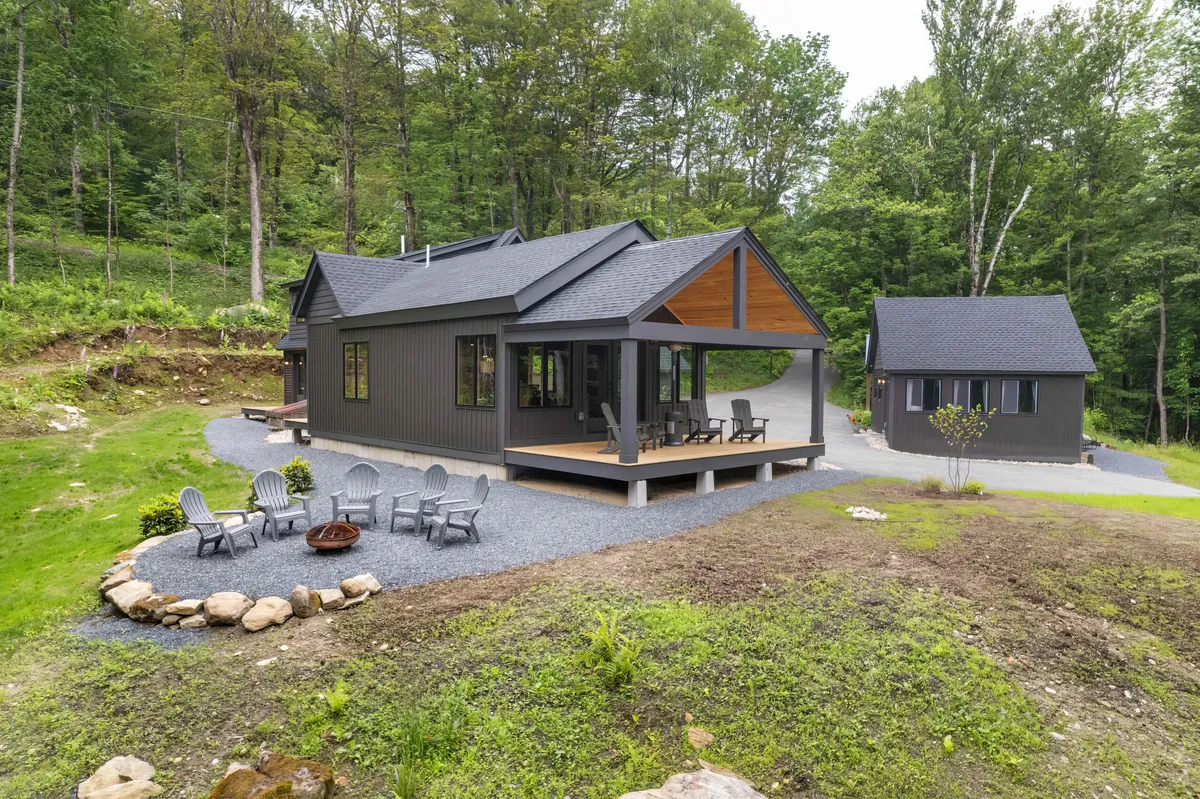 Wander Stratton Woods