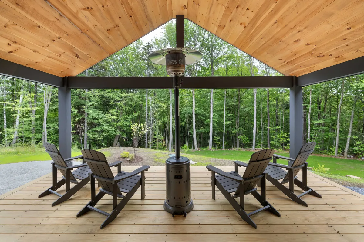 Wander Stratton Woods