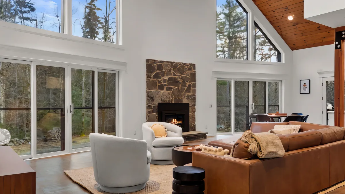 Wander Berkshires Lodge #11