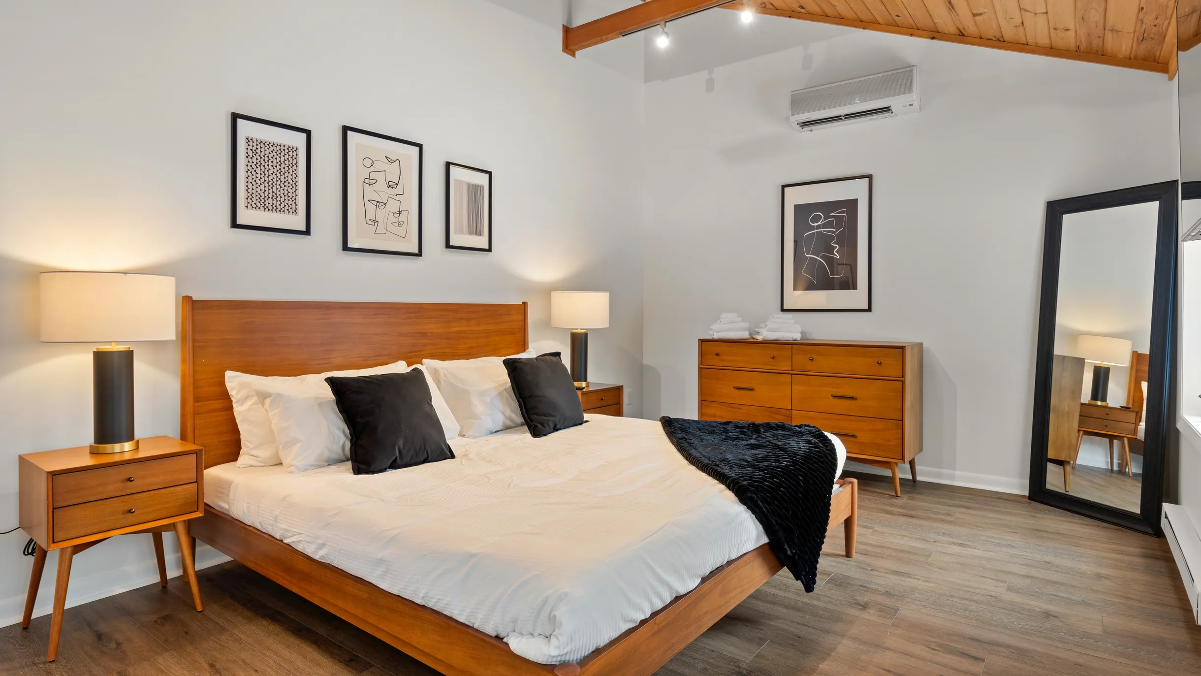 Wander Berkshires Lakeside #27