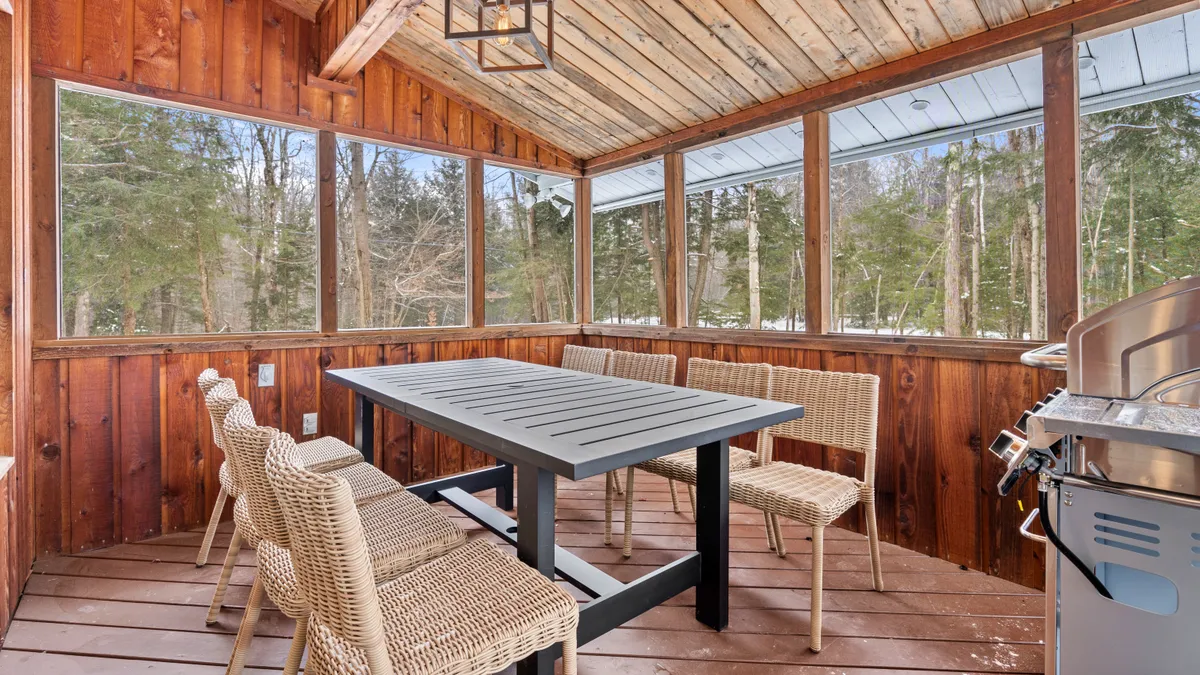 Wander Berkshires Lakeside