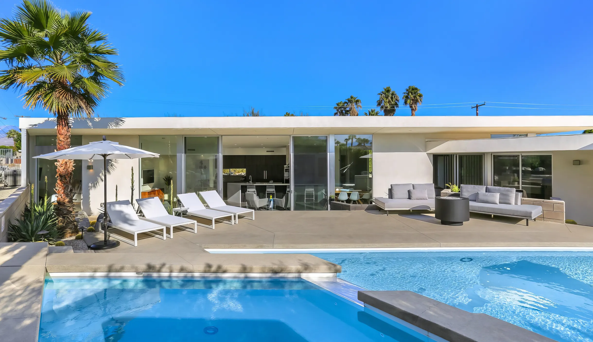 Wander Palm Springs Horizon #32