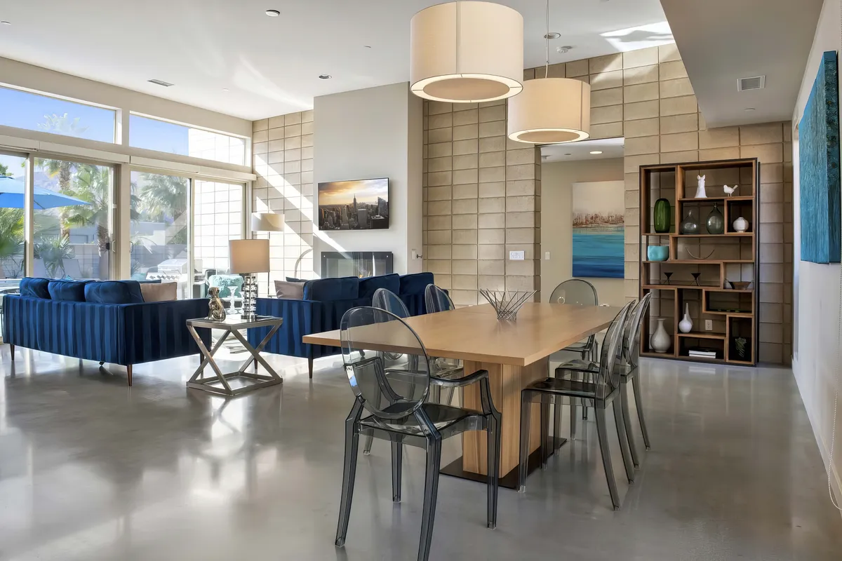 Wander Palm Springs Gem