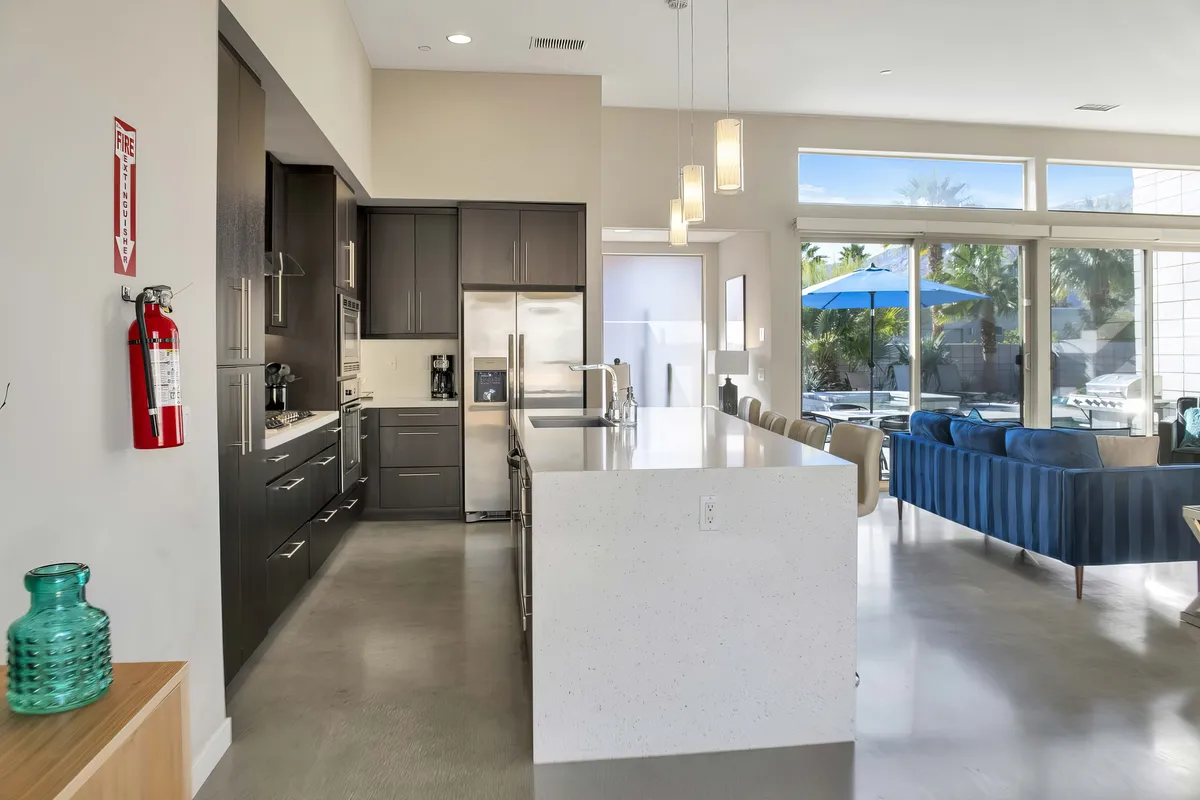 Wander Palm Springs Gem