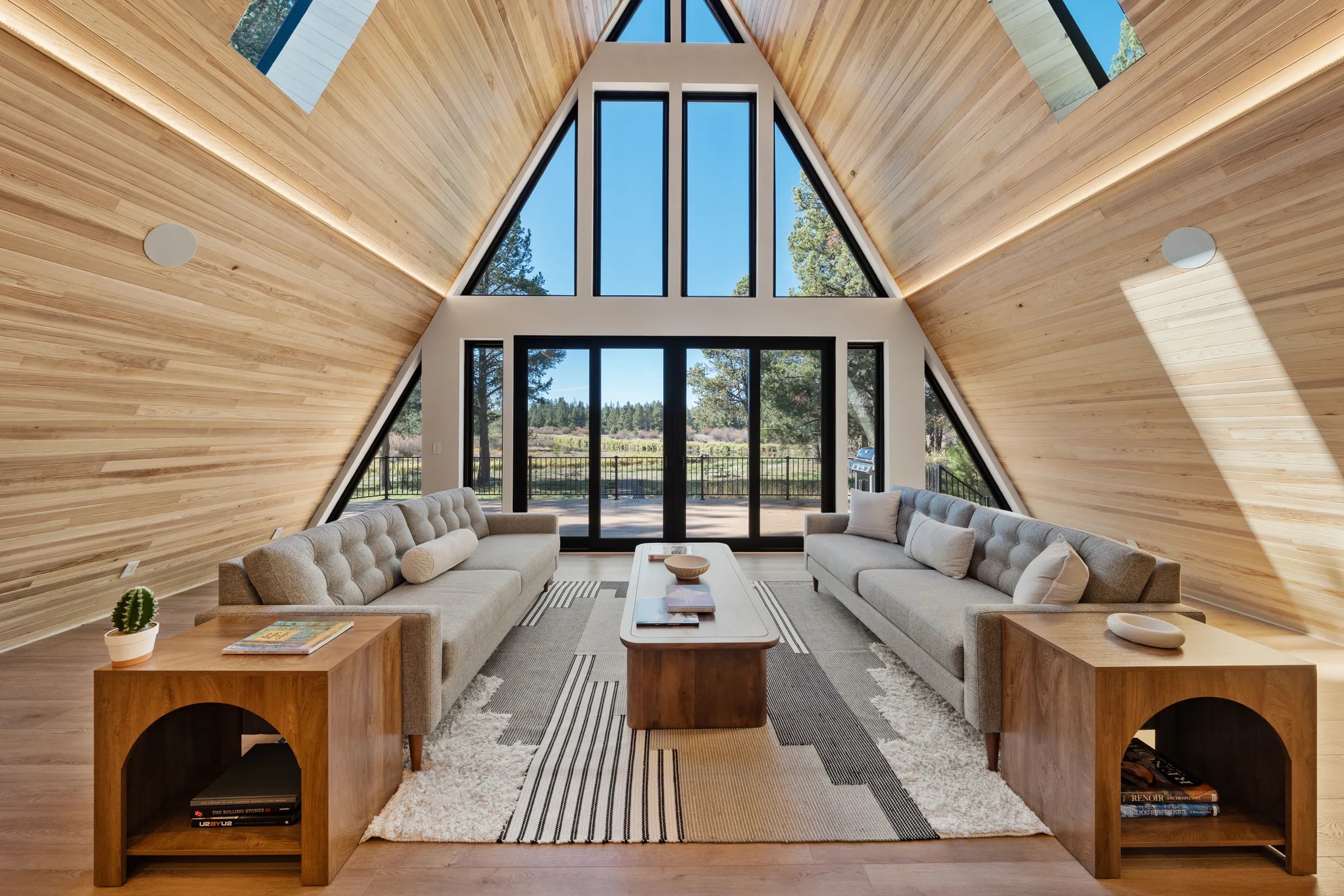 Wander Bend Retreat #107