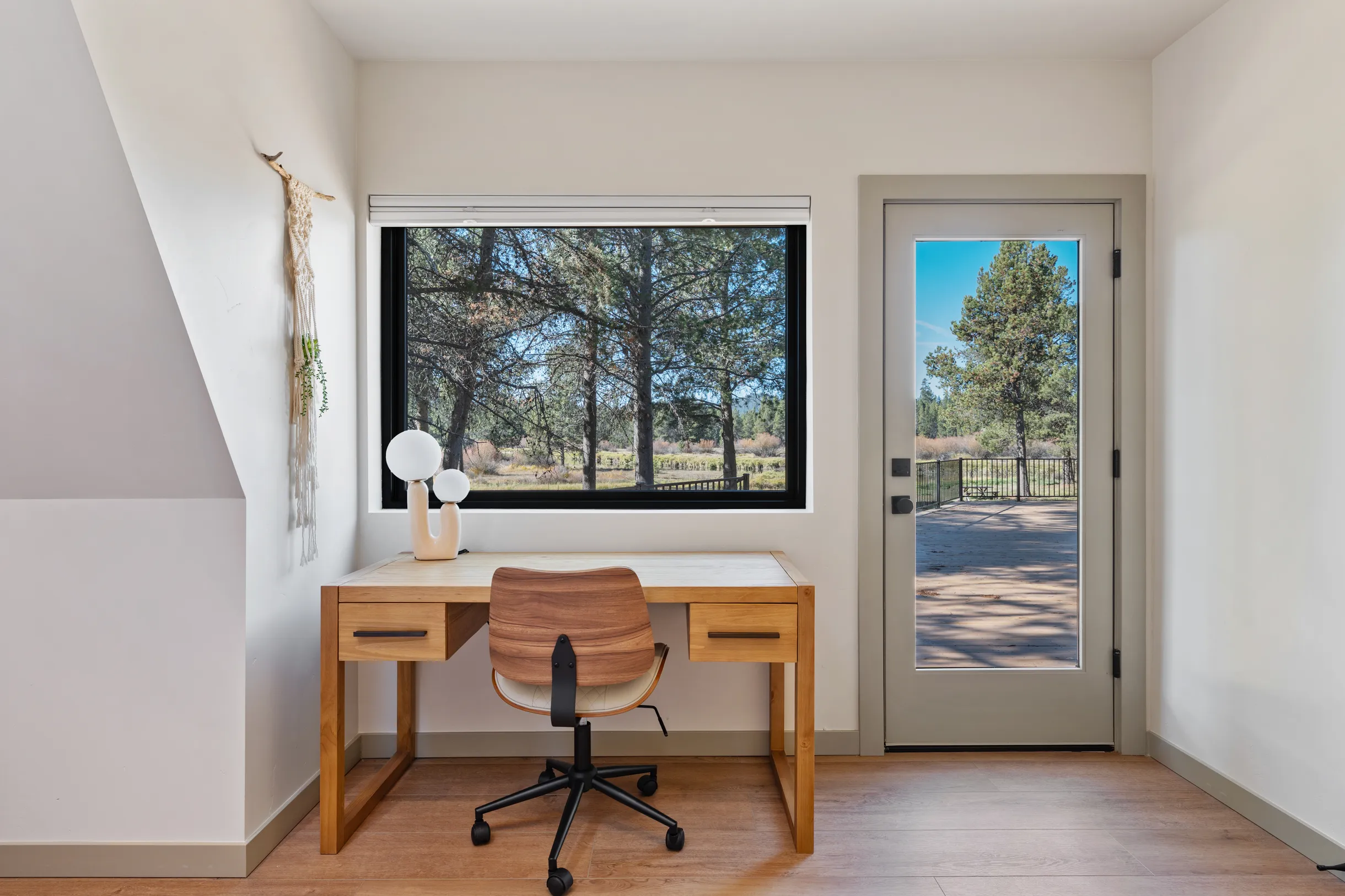 Wander Bend Retreat #104