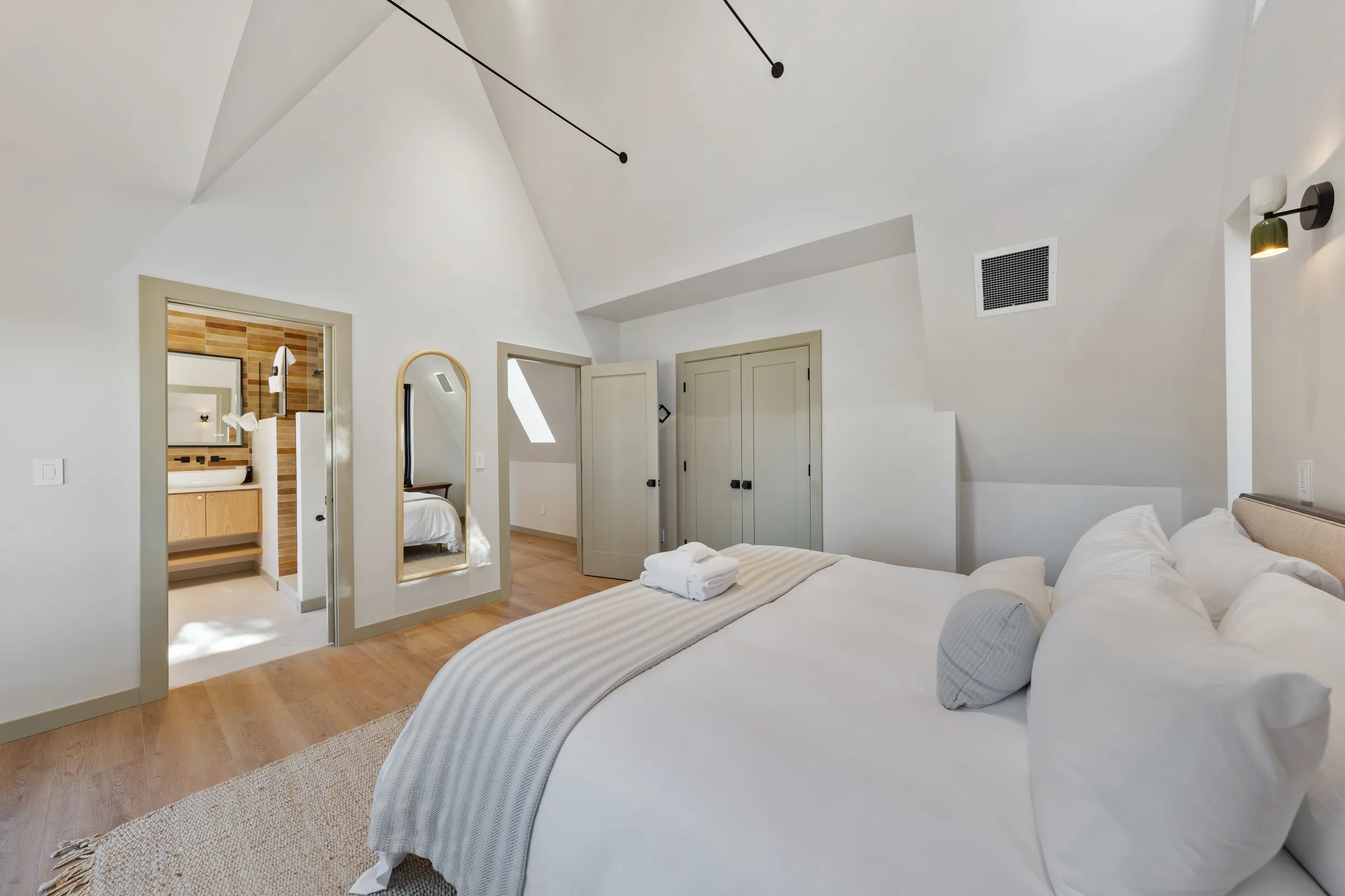 Wander Bend Retreat #68