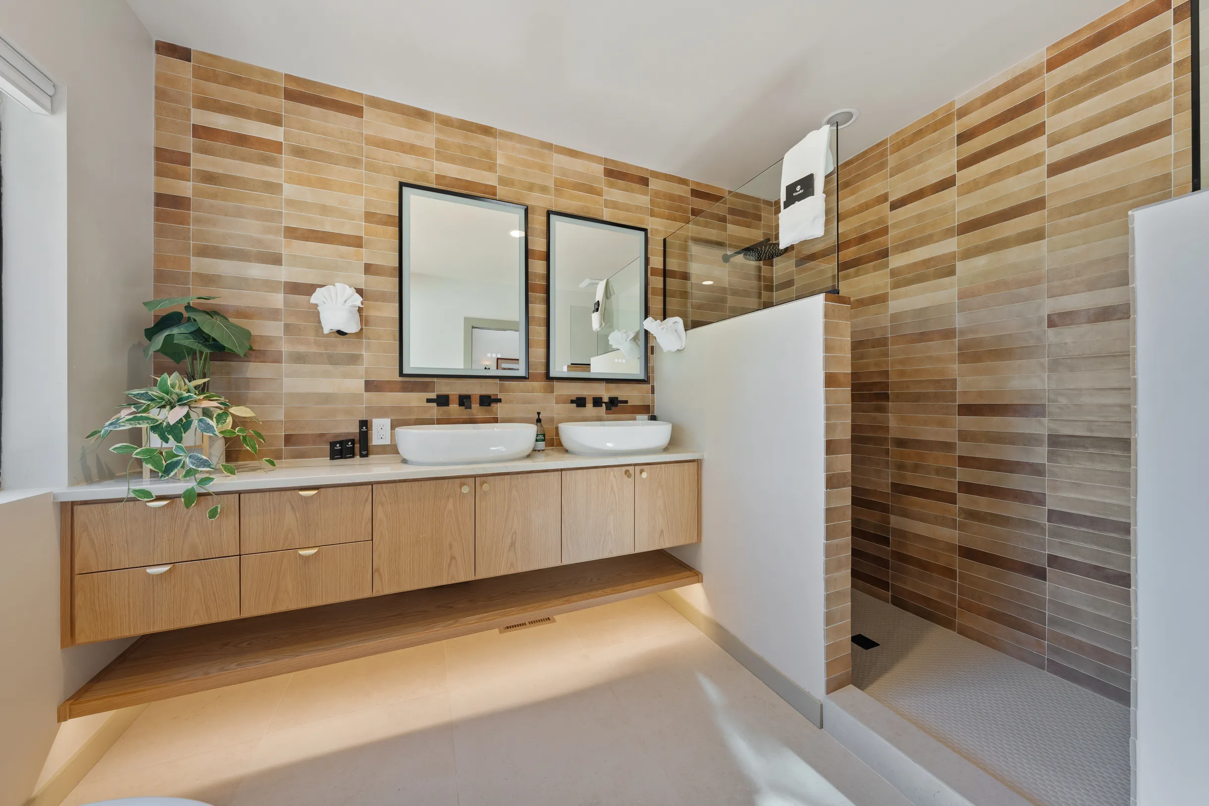 Wander Bend Retreat #43