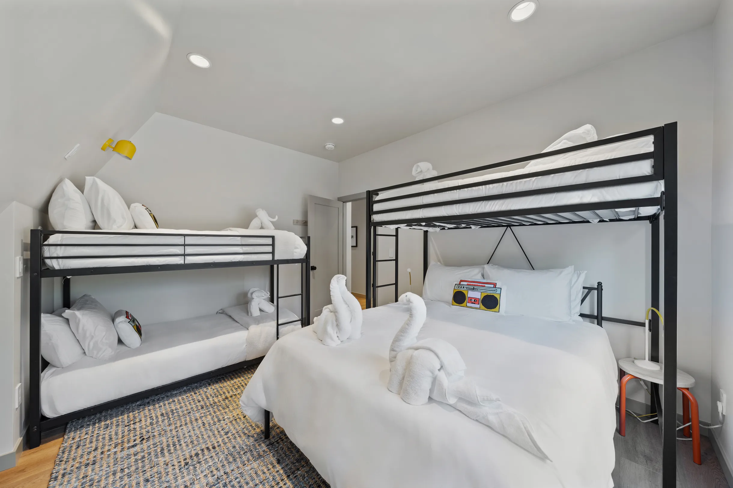 Wander Bend Retreat #44