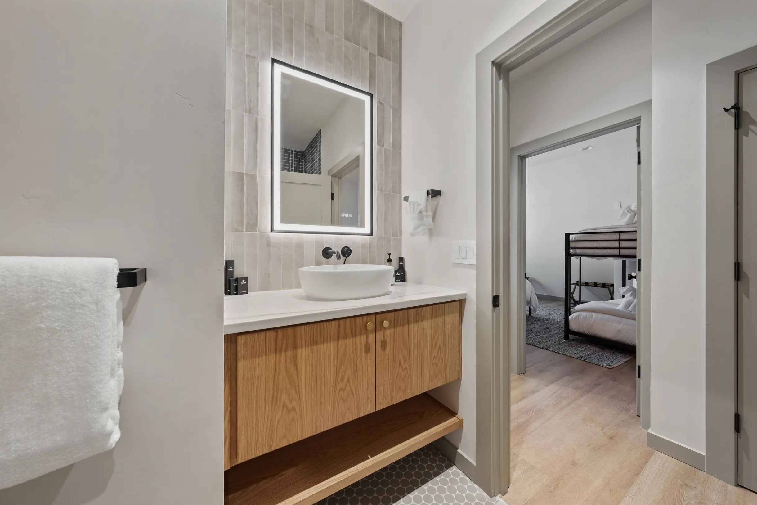 Wander Bend Retreat #14