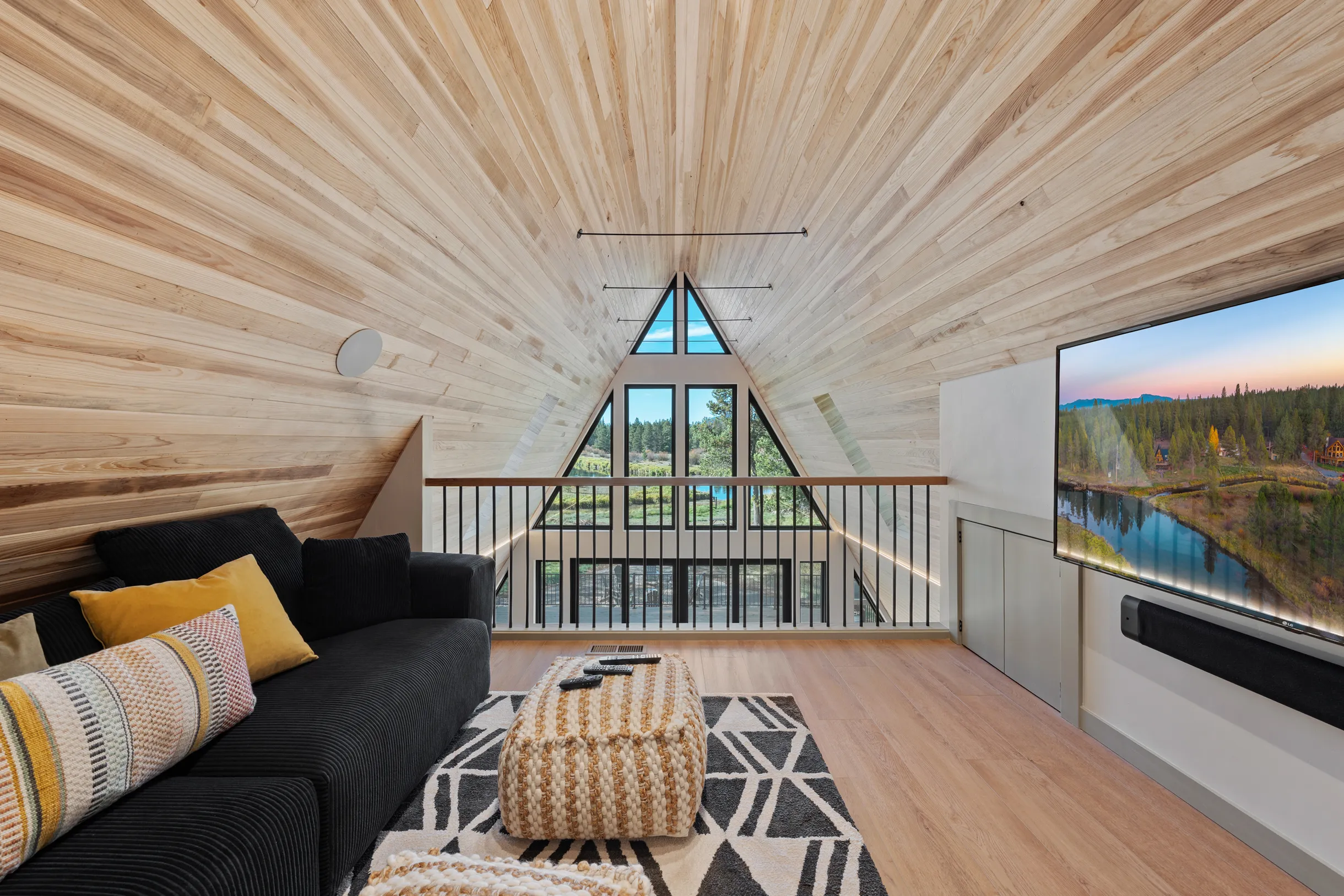 Wander Bend Retreat #82