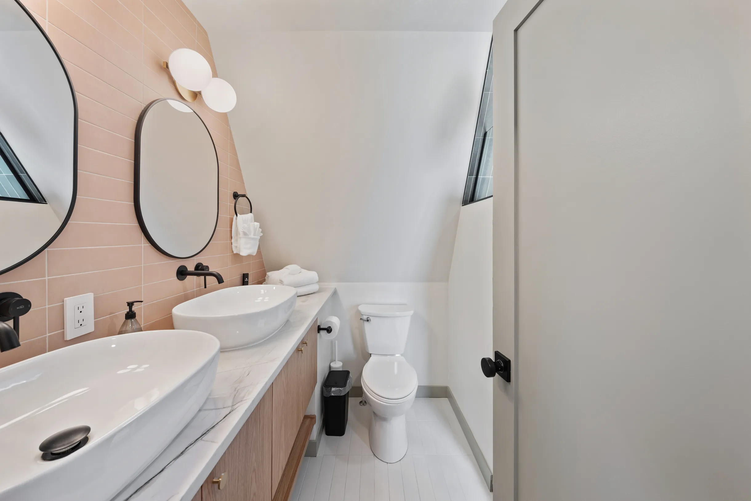 Wander Bend Retreat #33