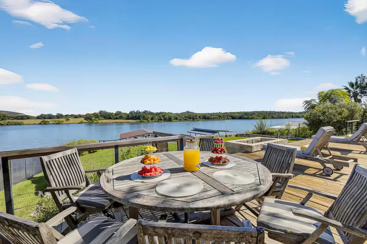 Wander Kingsland Haven