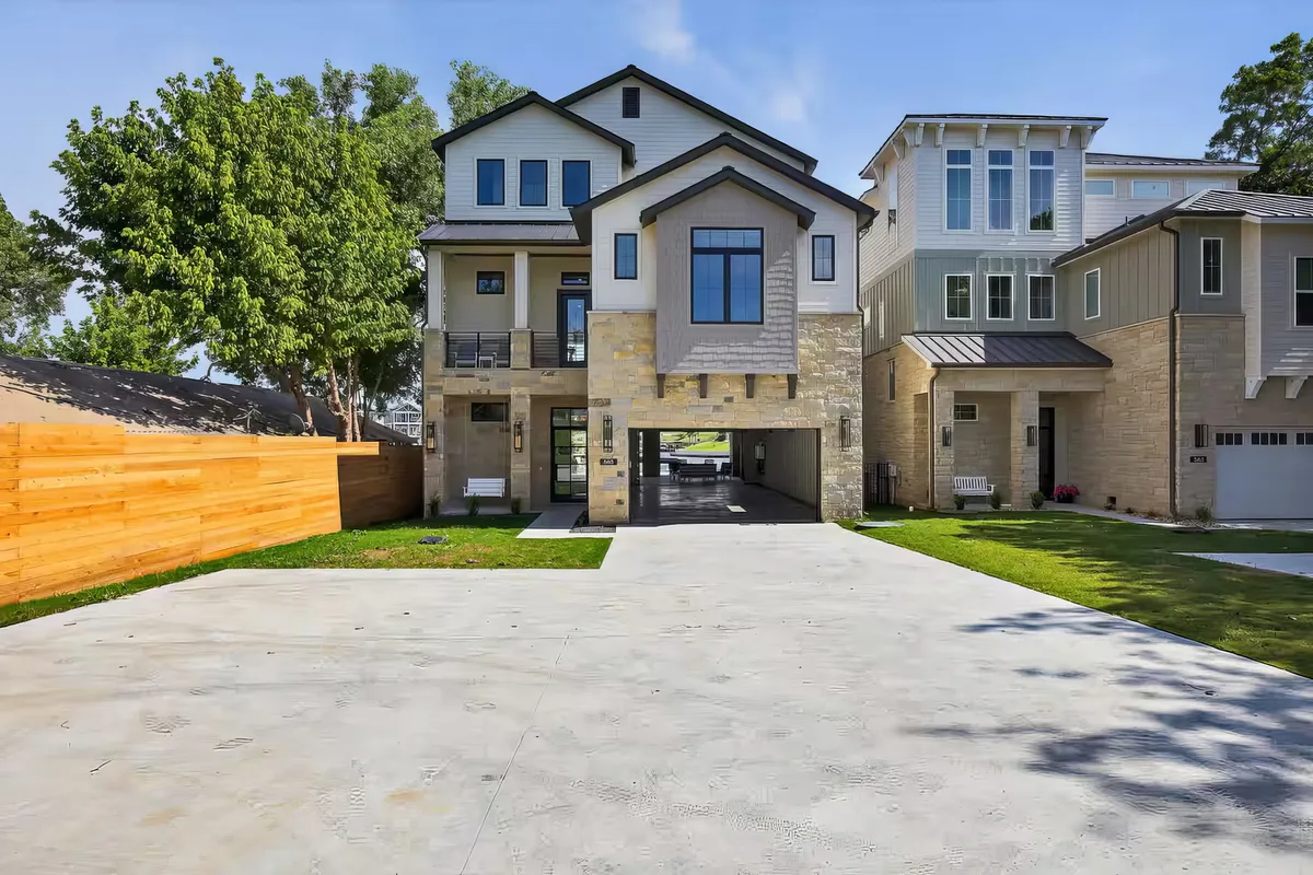 Wander Kingsland Villa