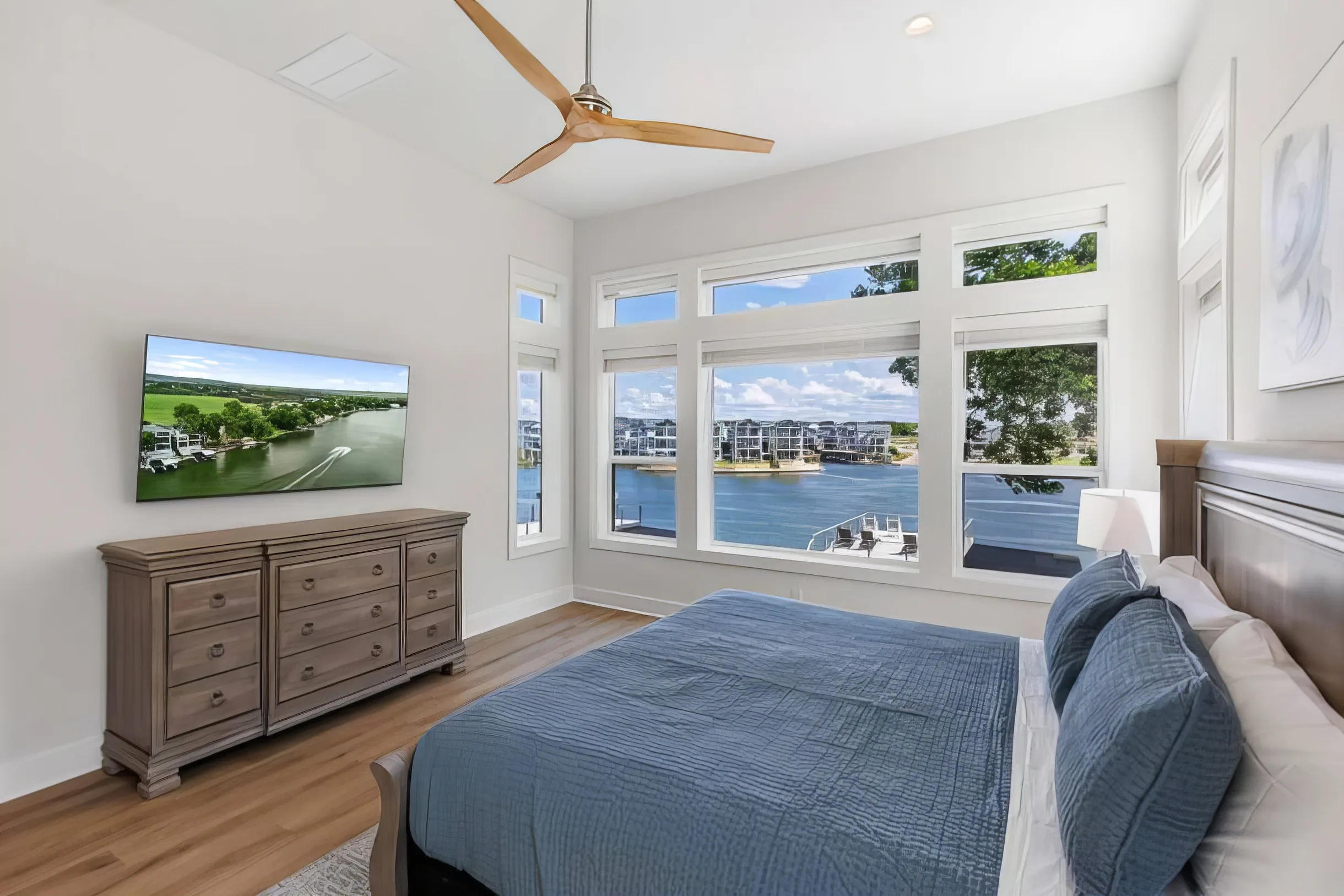 Wander Kingsland Estate #40