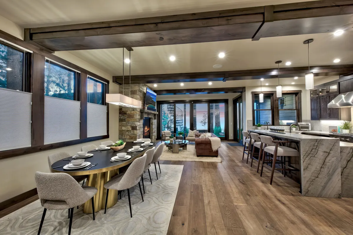 Wander Tahoe Lakefront