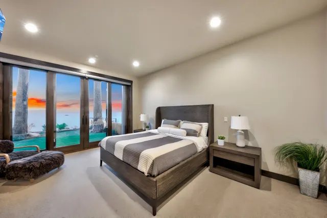 Bedroom 1 image 1