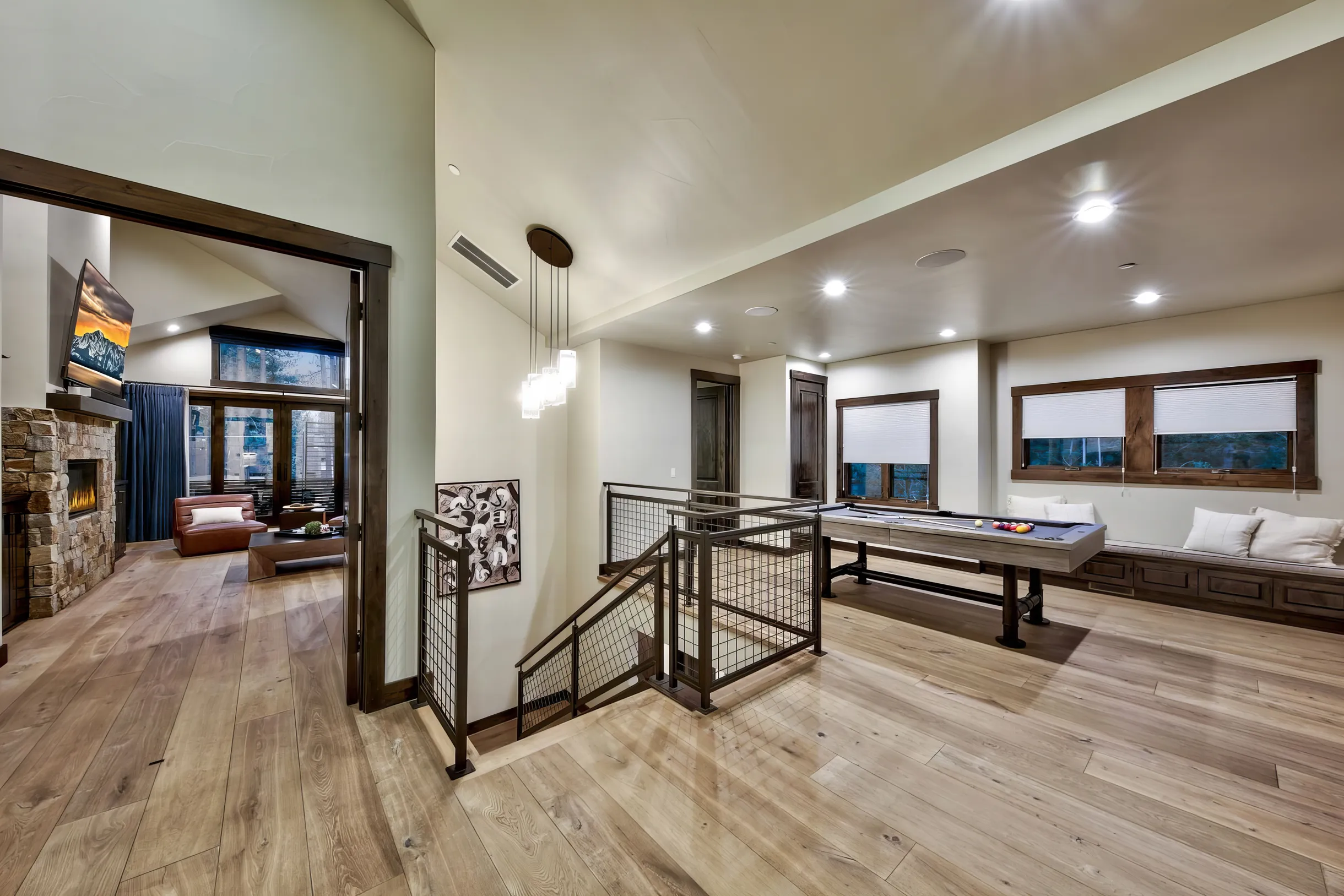 Lakefront South Lake Tahoe Luxury Villa LUXE03 #26
