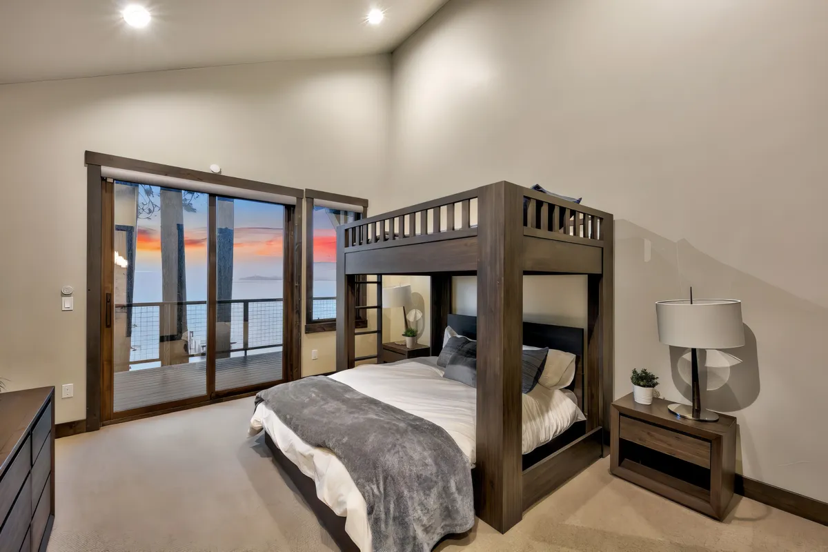 Bunk Bedroom 1 image