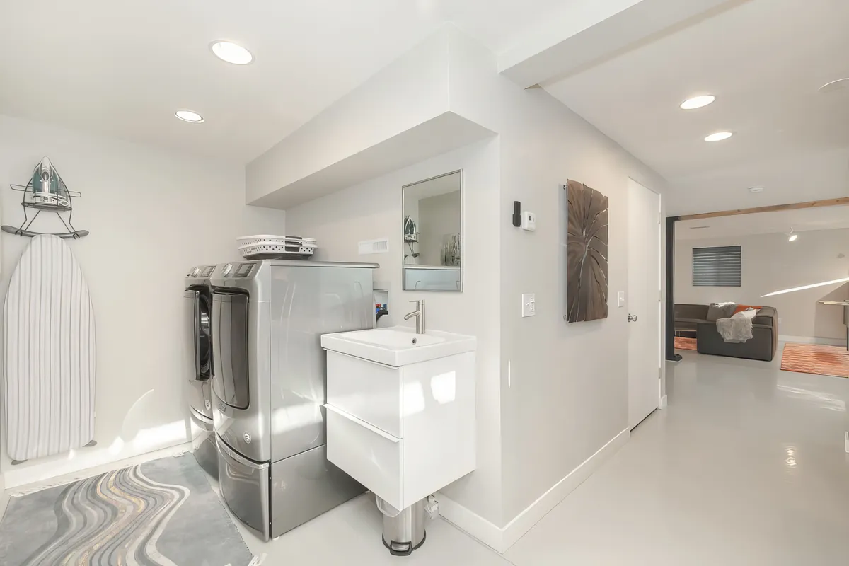 Wander Winter Park Riverfront