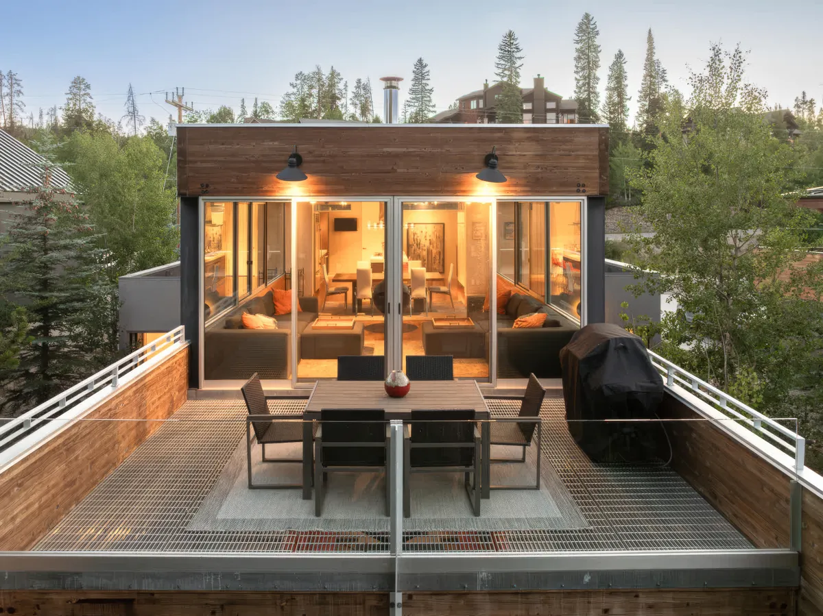 Wander Winter Park Riverfront