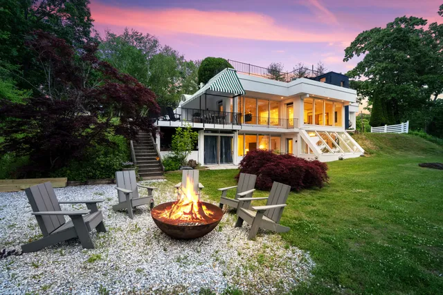 Wander Lakefront Retreat #2