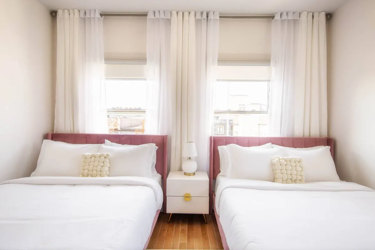 Bedroom 1 image 1