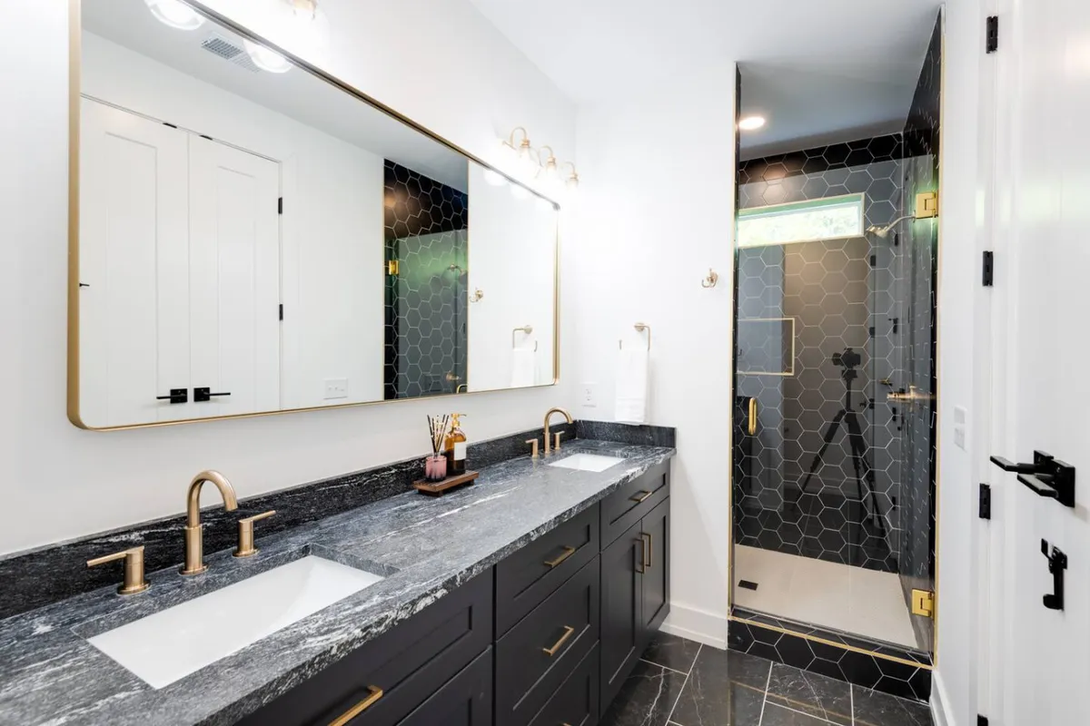 Home in Nashville property photo 3