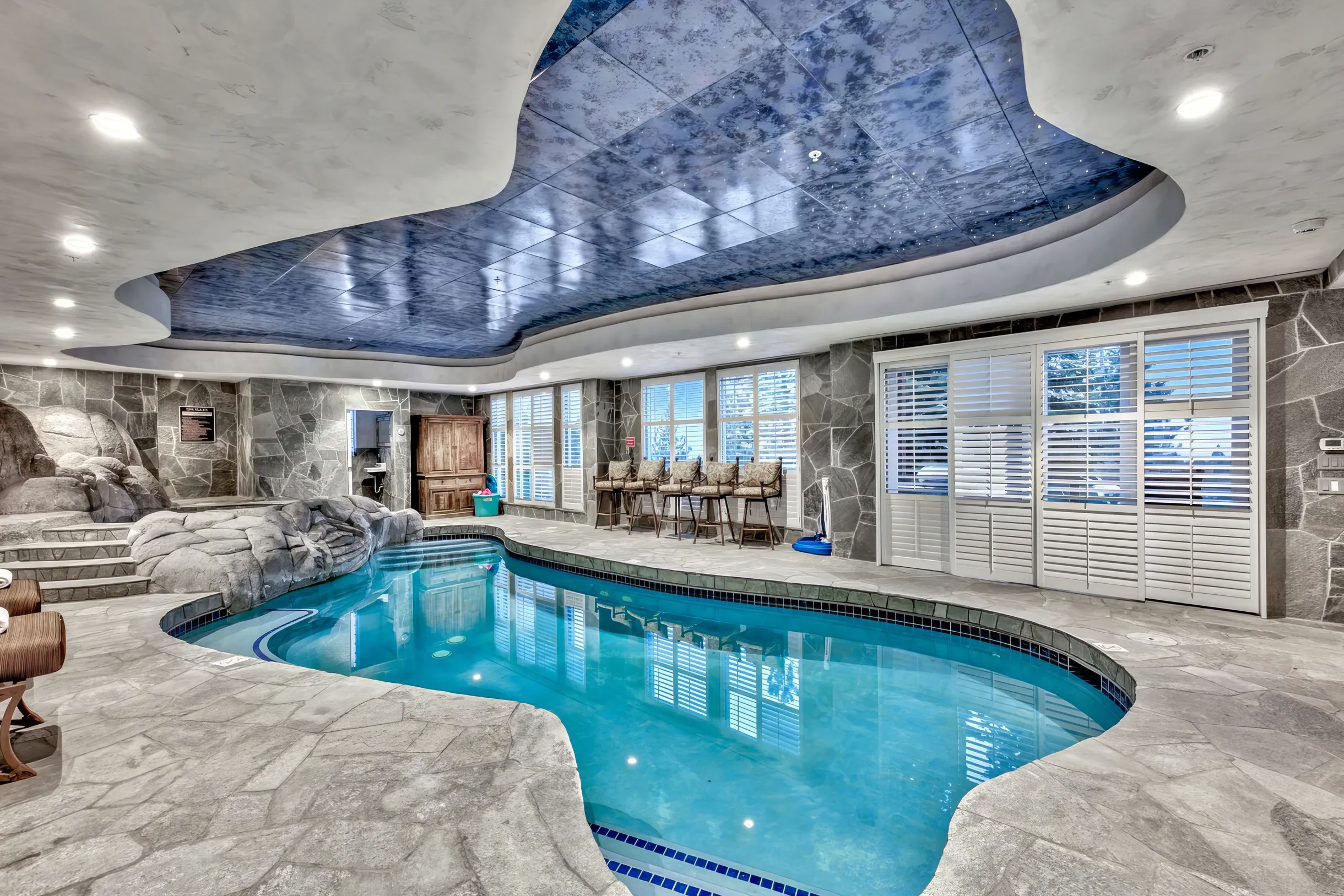 Luxe10 Bear Claw Estate Lakeview With Pool #9