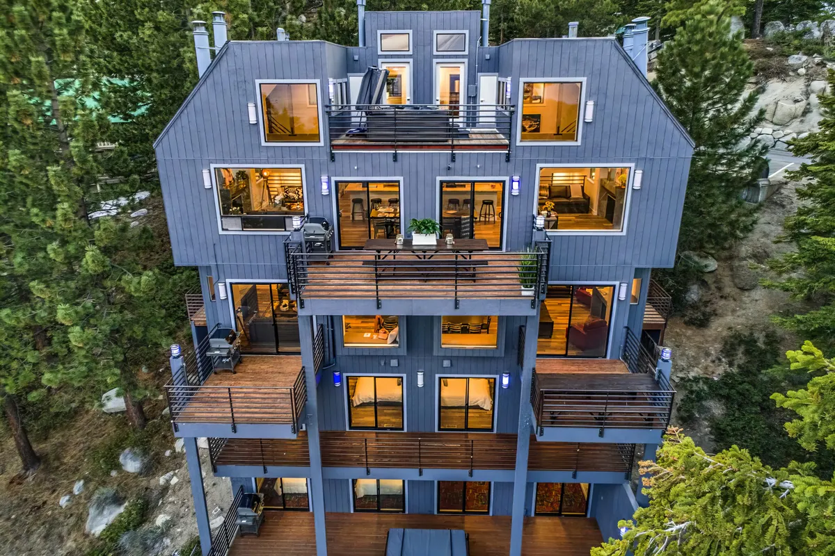 Luxe11 Lake Tahoe Blue Diamond Lodge VIP