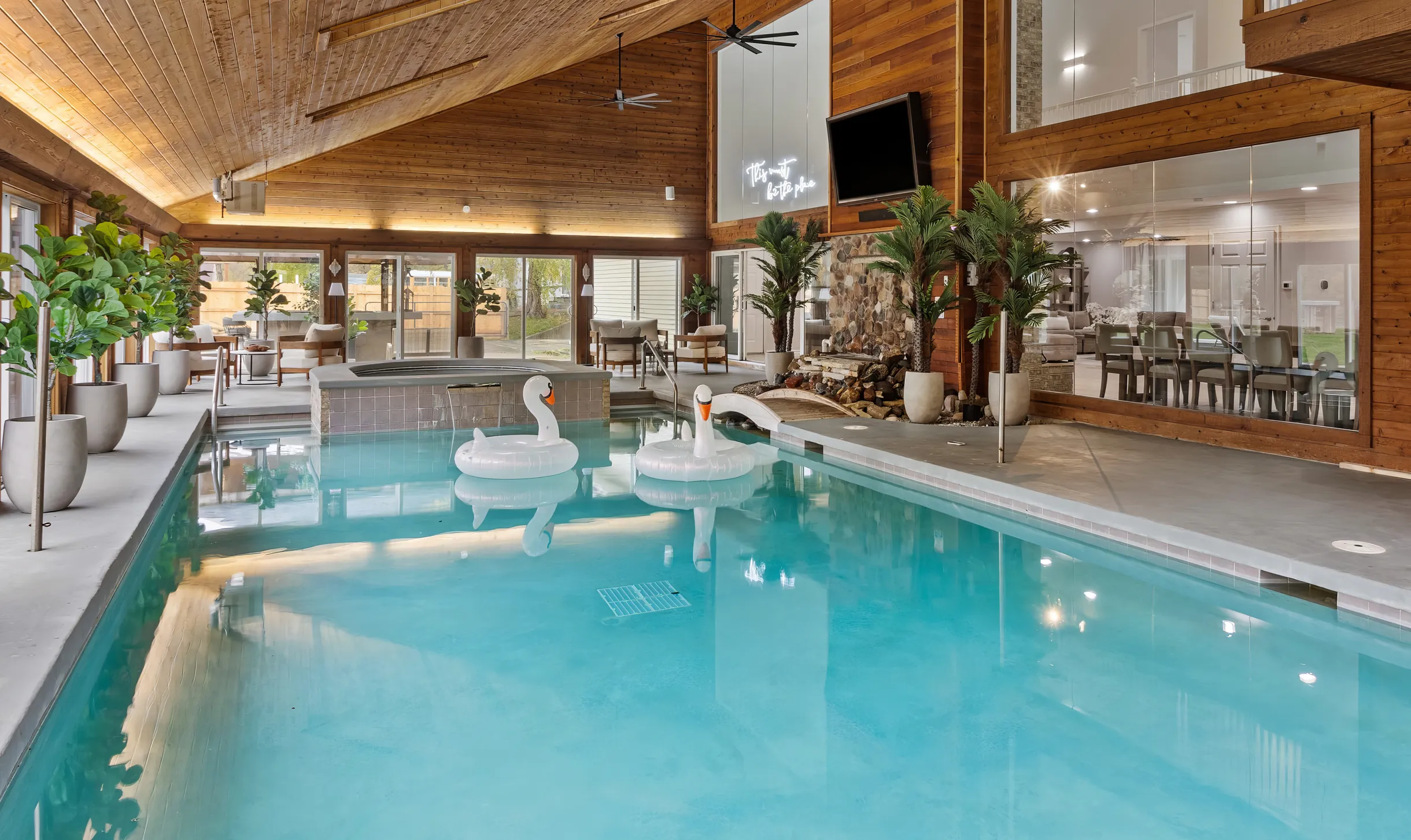 Wander Illinois Highwood #23