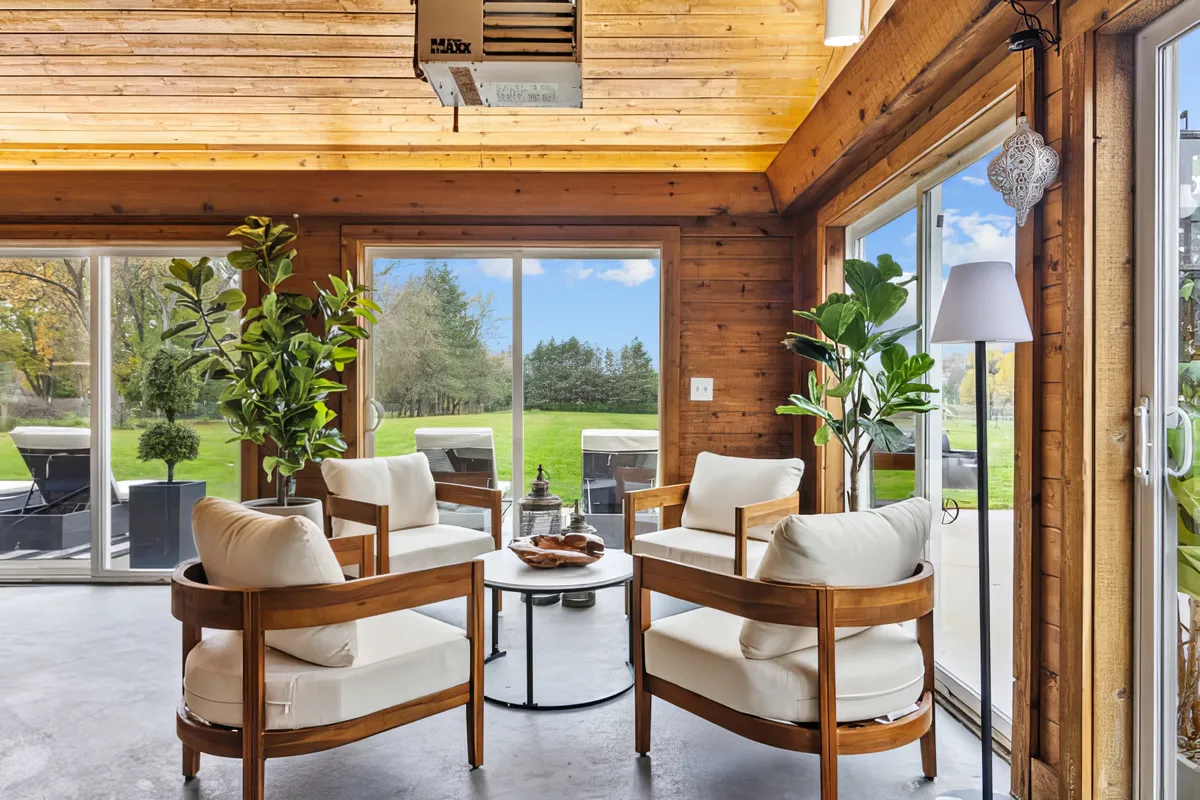 Wander Illinois Highwood #31