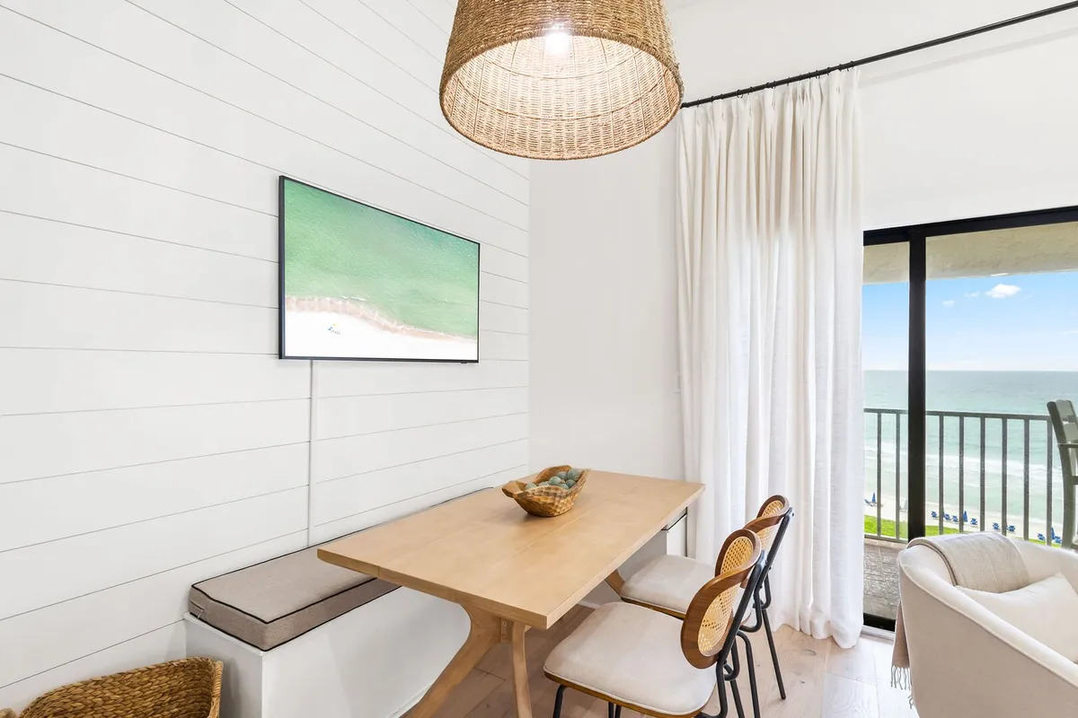 Wander Seacrest Beachfront