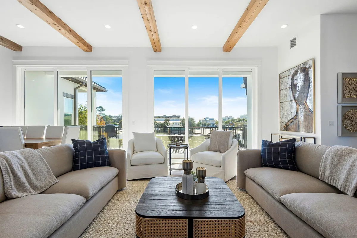 Wander Santa Rosa Sapphire