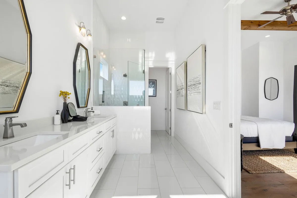 Wander Santa Rosa Sapphire