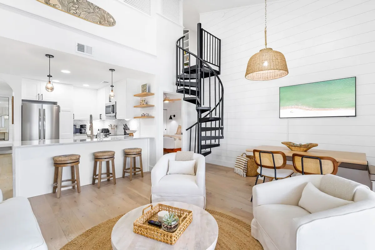 Wander Seacrest Beachfront