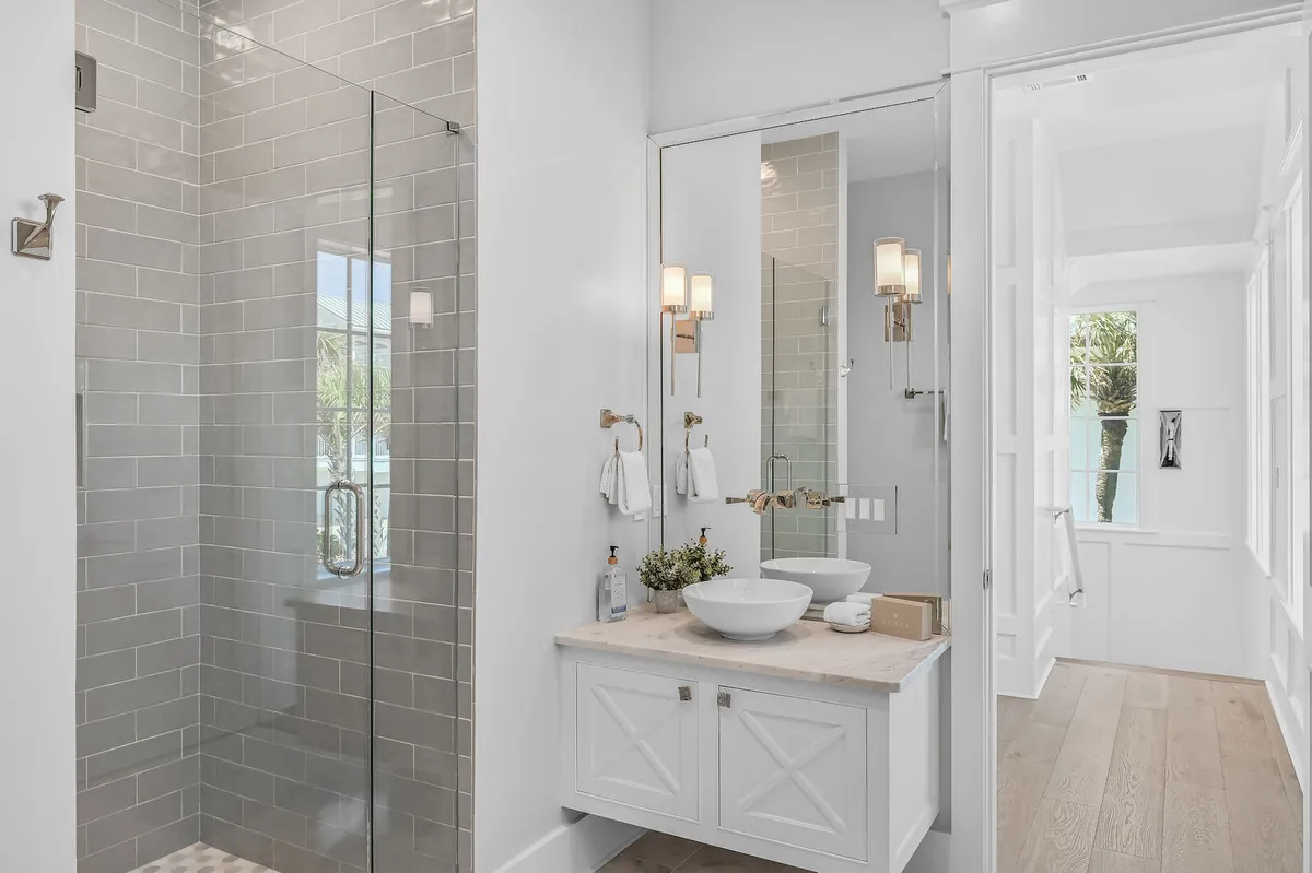 Wander Santa Rosa Bliss