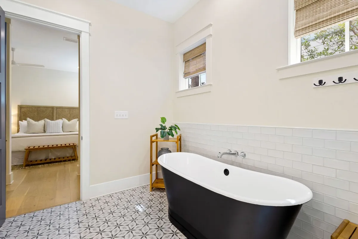 Wander Seacrest Sanctuary #32