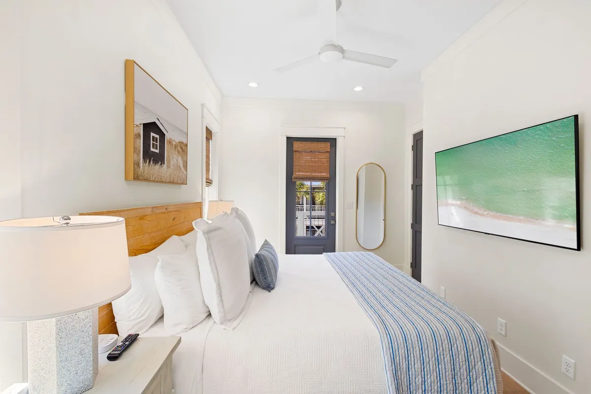 Wander Seacrest Sanctuary #38