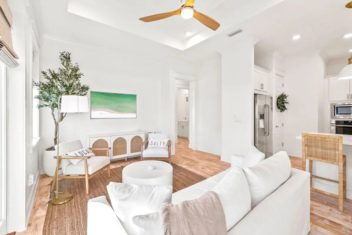 Wander Inlet Beach Tropic