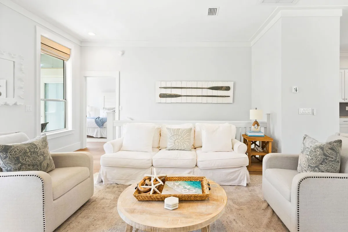 Wander Seacrest Pearl