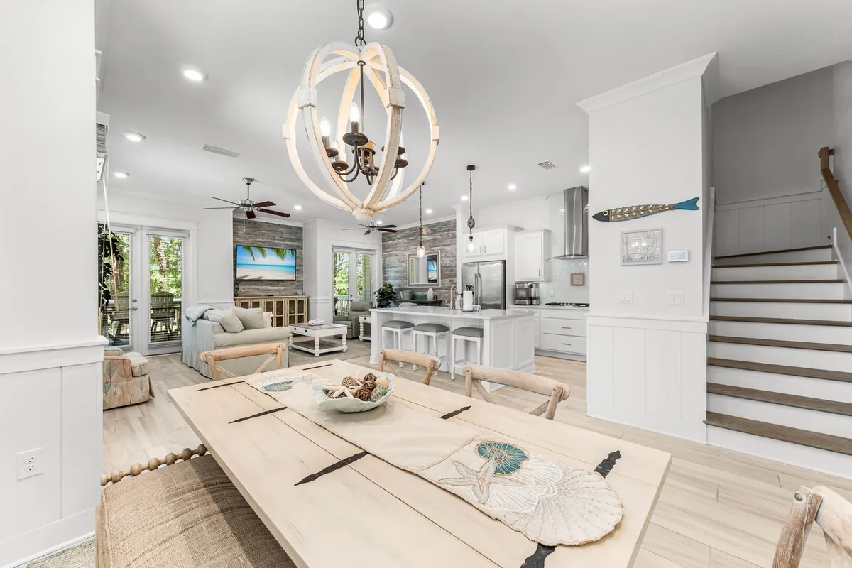 Wander Inlet Beach Lush