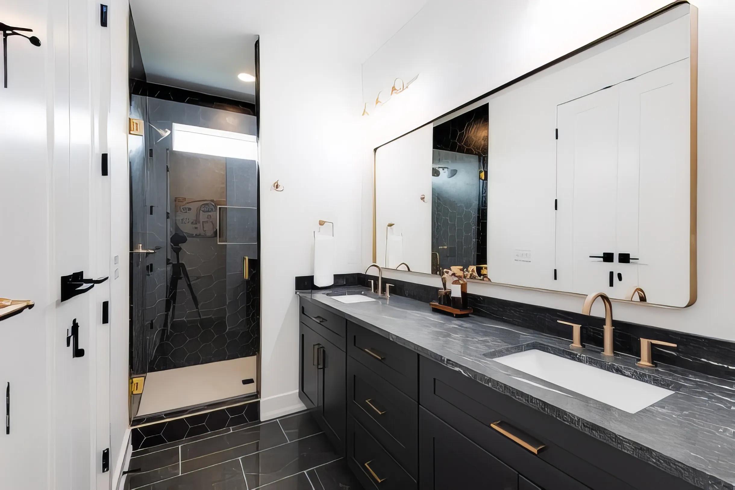 “The Art Haus” | Karaoke • Pool • Pickleball #14