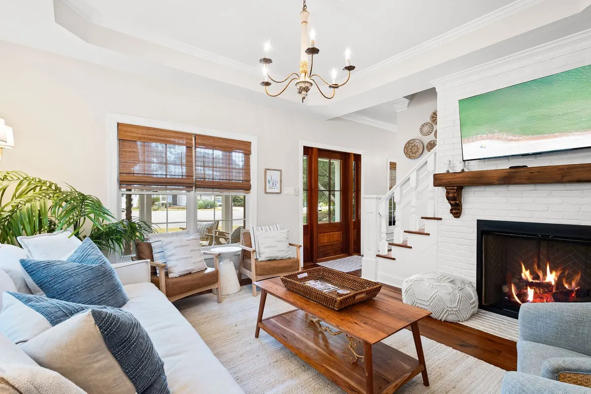 Wander Seacrest Emerald