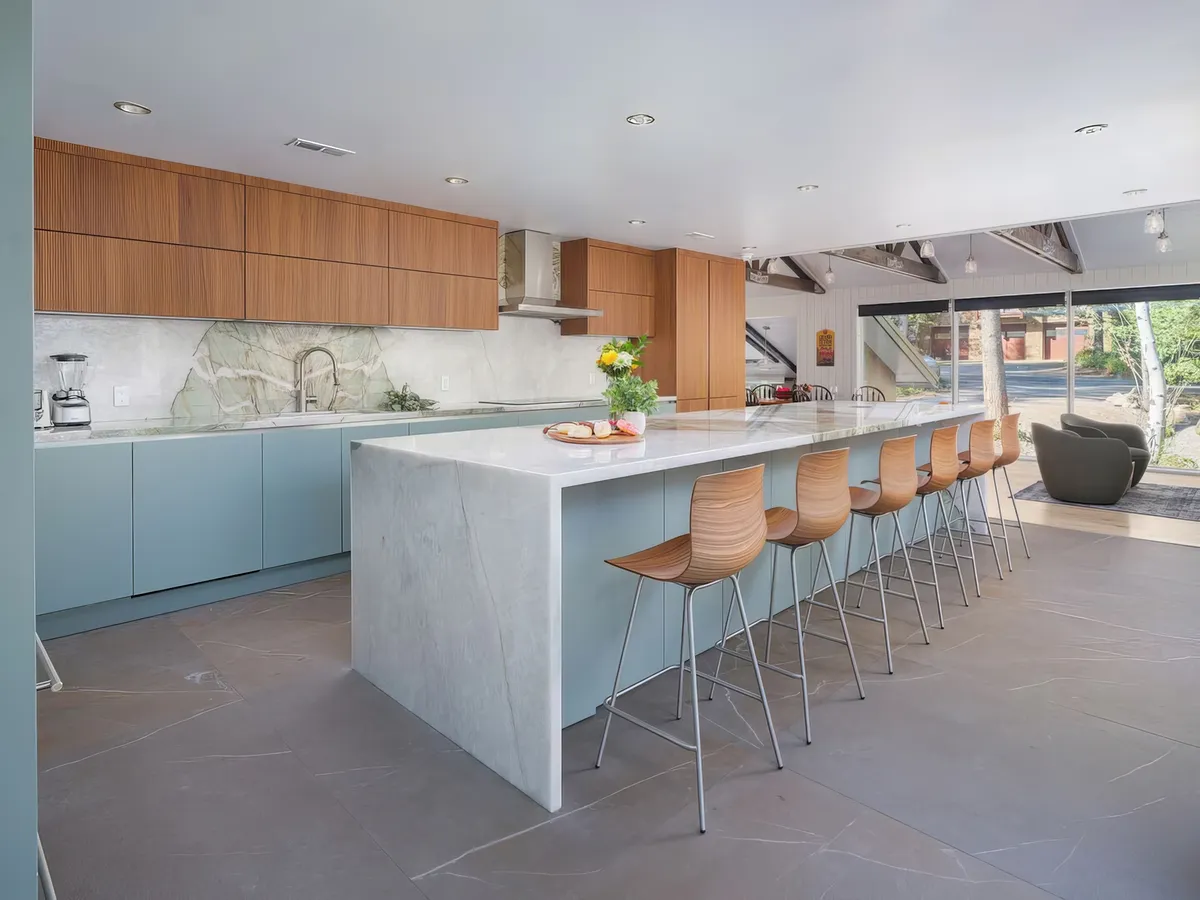 Montreux House #21