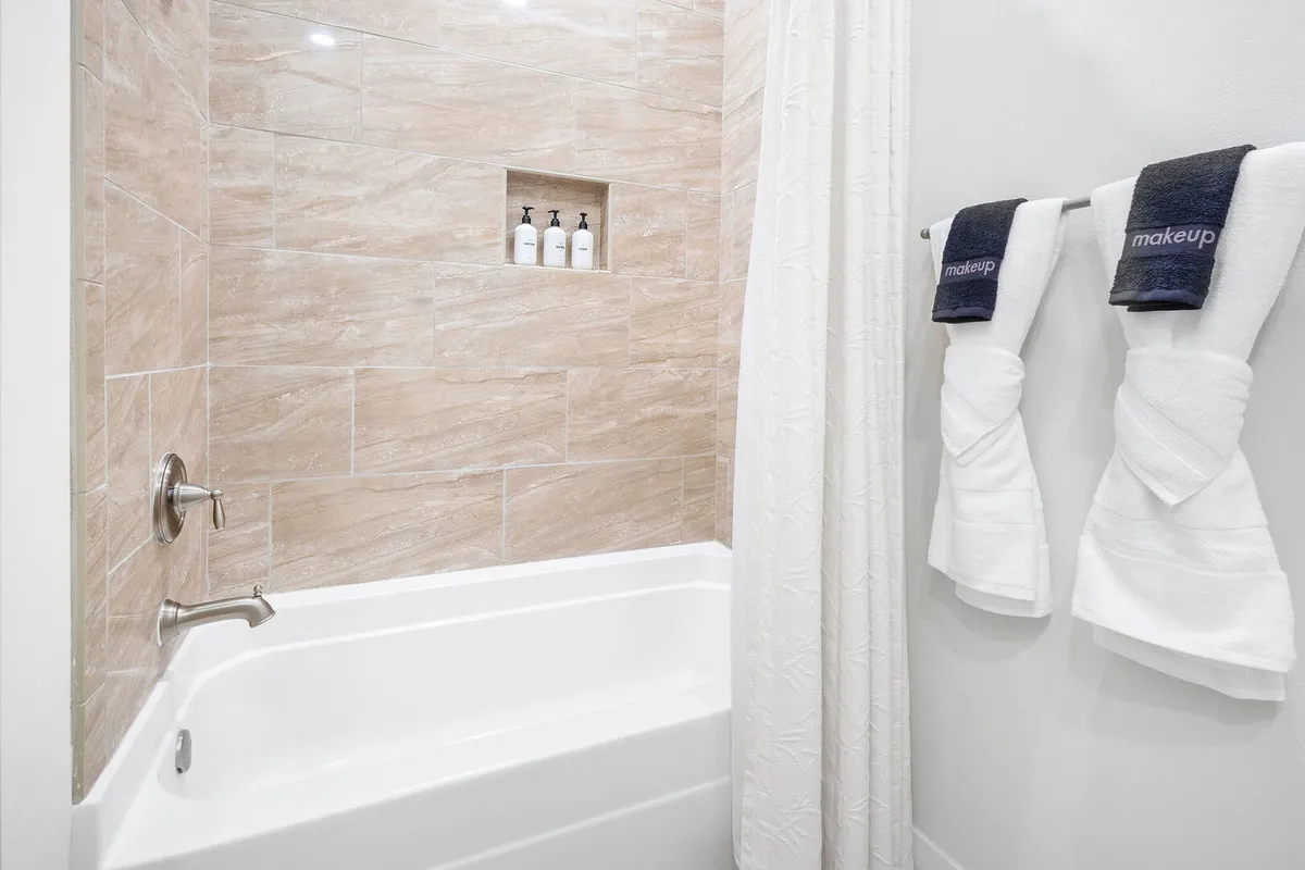 Wander Inlet Beach Halo