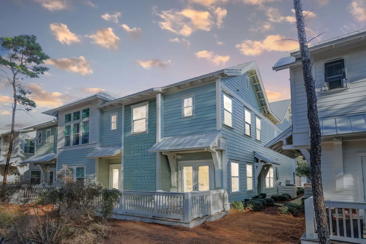 Wander Inlet Beach Emerald