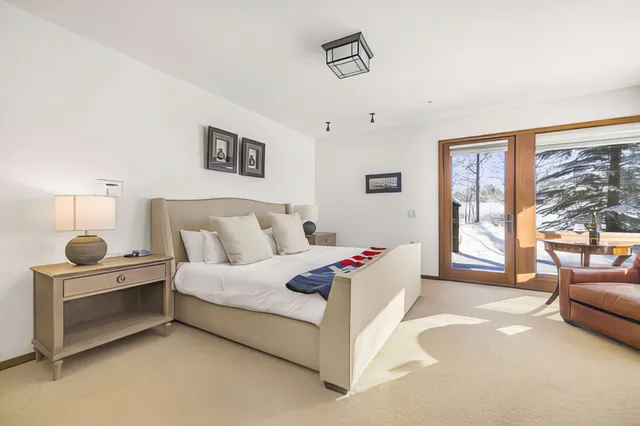 Bedroom 1 image 1