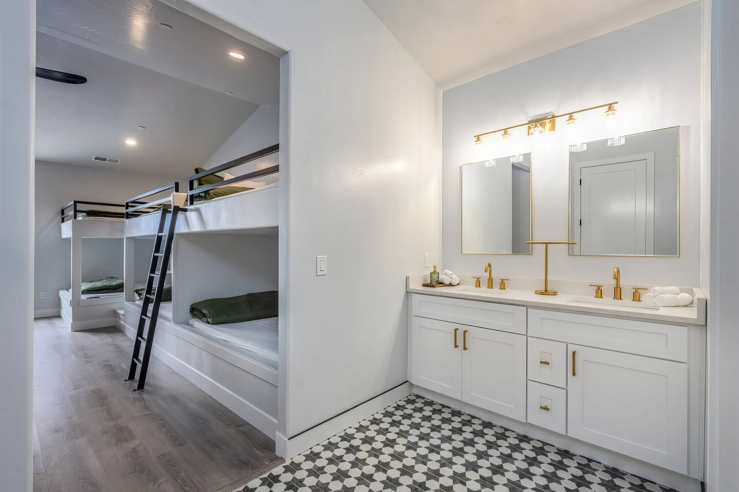 Wander Zion Palace #32